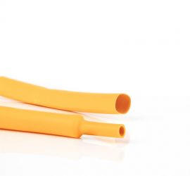 Een lengtestuk oranje dunwandige krimpkous, H-2(Z), van het merk Hongshang, op een witte achtergrond.